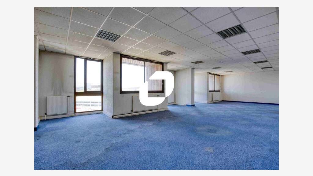 Vente Bureaux 471m² Cergy