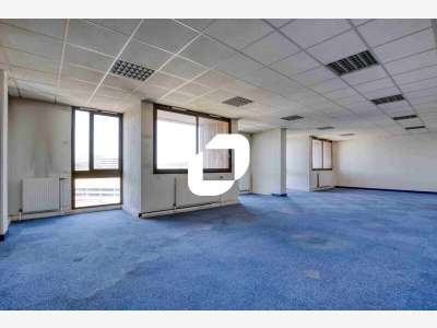 Vente Bureaux 471m² Cergy