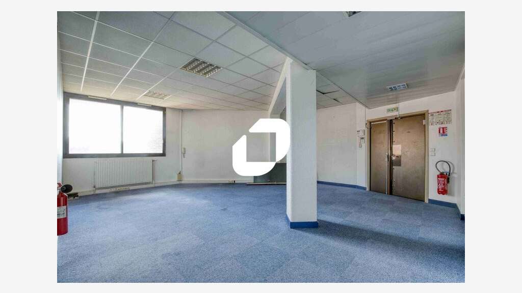 Vente Bureaux 471m² Cergy