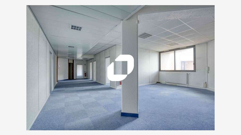Vente Bureaux 471m² Cergy