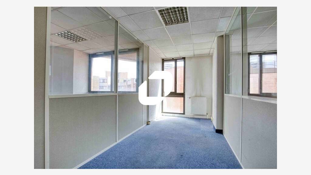 Vente Bureaux 471m² Cergy