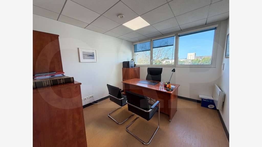 AV bureaux 203m² R+2 Cesson-Sévigné zone tertiaire