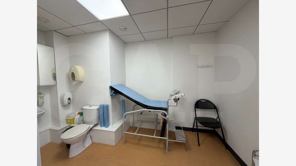 AV bureaux 203m² R+2 Cesson-Sévigné zone tertiaire