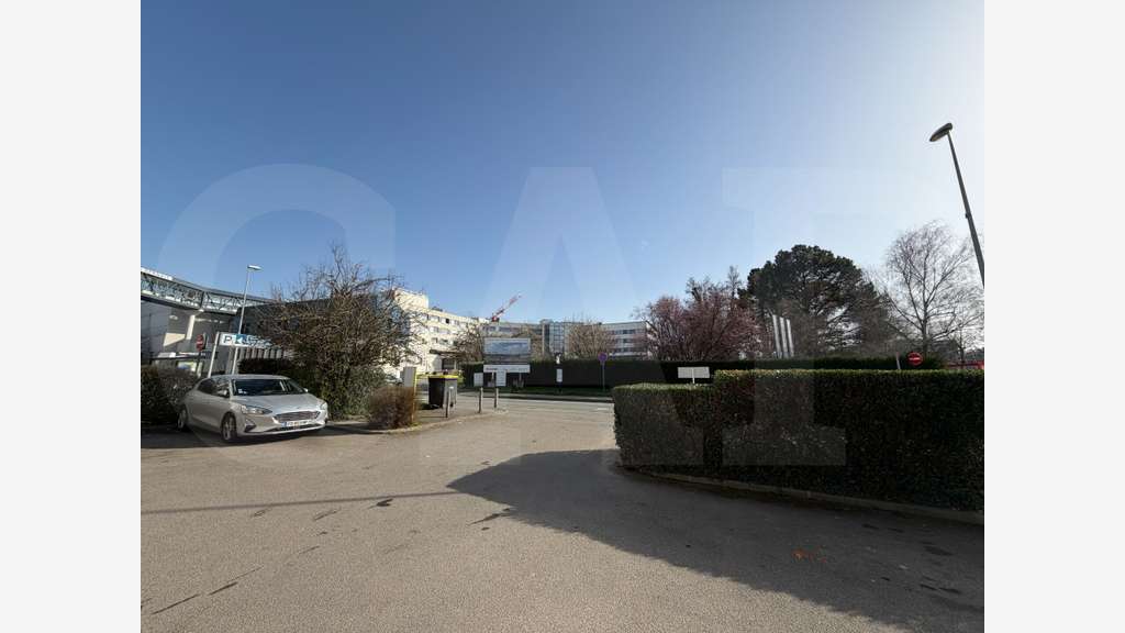 AV bureaux 203m² R+2 Cesson-Sévigné zone tertiaire
