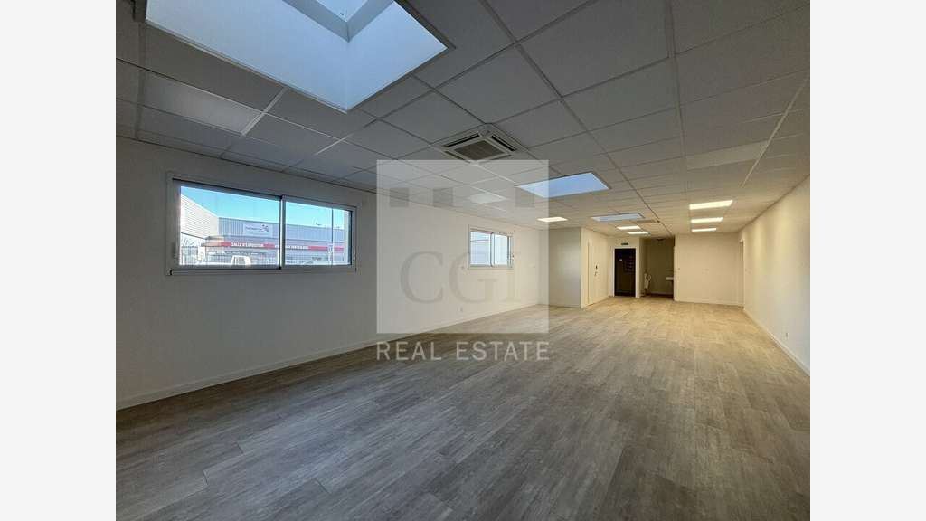 Bureaux de 1419m² à vendre à Chaponnay Chapotin 