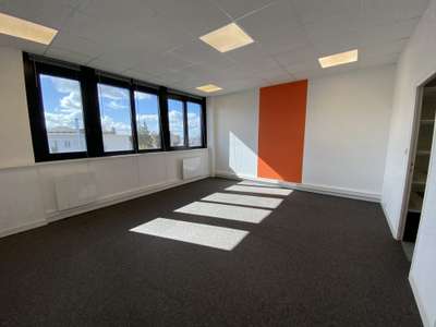 Vente bureaux 95m² parfait état à Chartes Centre