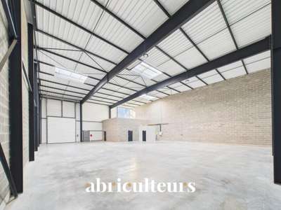 Bâtiment d'activité de 450 m² en vente à Chartres