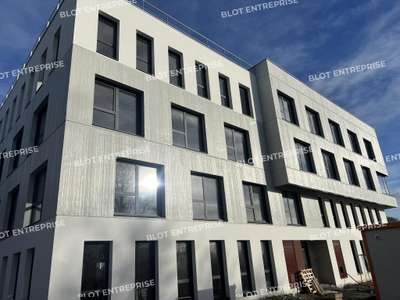 A vendre bureaux de 207m² à Chartres-de-Bretagne