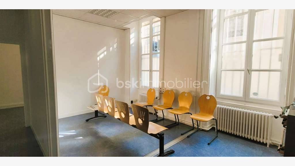 AV immeuble ancien 335m² au cœur de Châteaudun