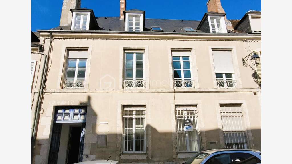 AV immeuble ancien 335m² au cœur de Châteaudun