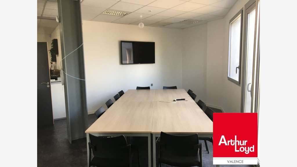 Bureaux de 154m² à vendre au 2ème étage à Valence