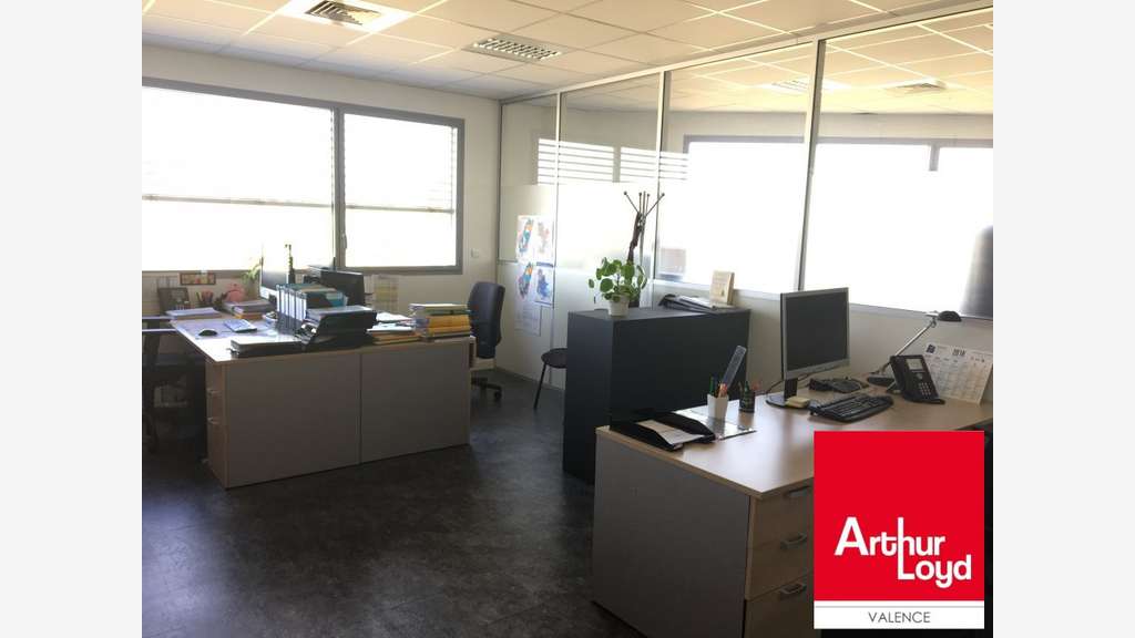 Bureaux de 154m² à vendre au 2ème étage à Valence
