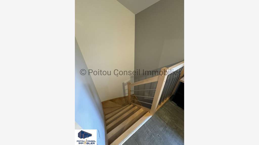 Vente local commercial 60m² Chauray Mendes France