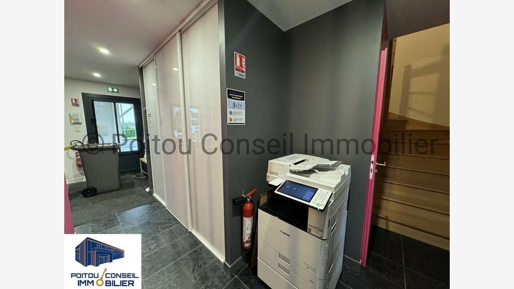 Vente local commercial 60m² Chauray Mendes France
