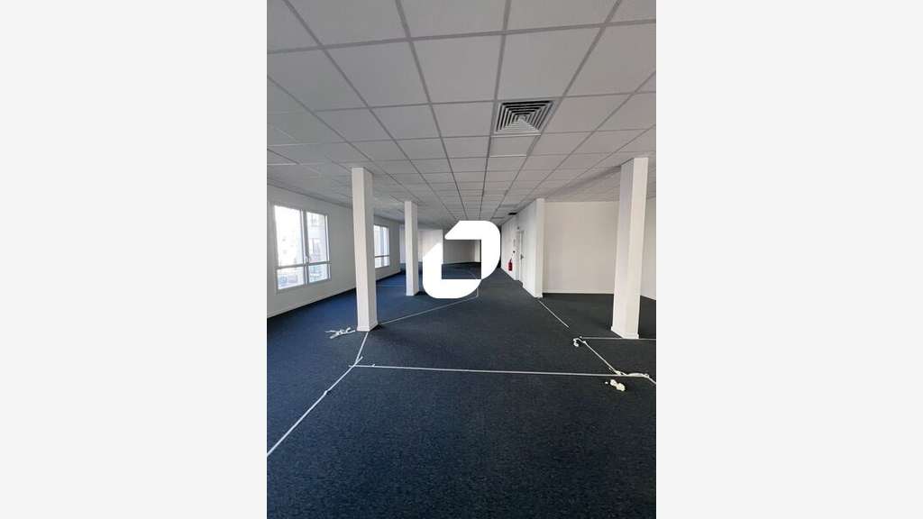 Vente Bureaux 377m² Chessy