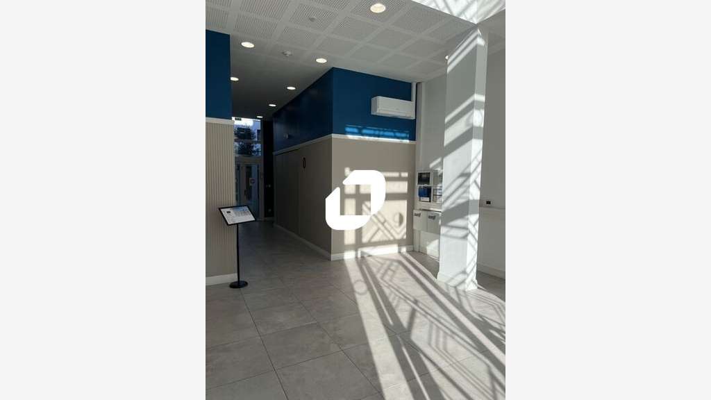 Vente Bureaux 377m² Chessy