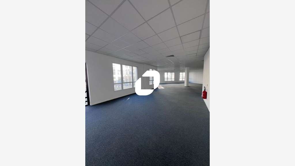 Vente Bureaux 377m² Chessy