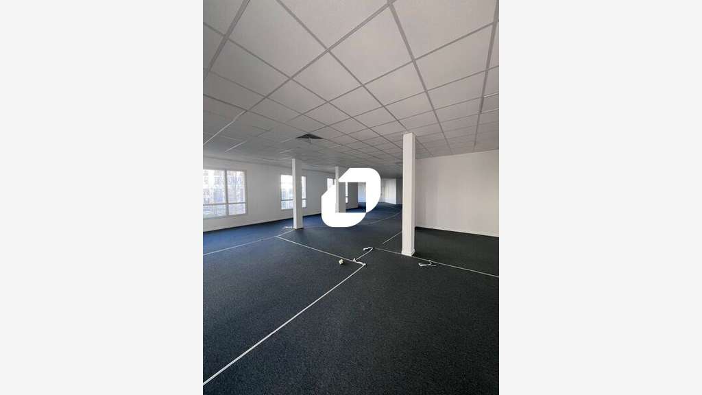 Vente Bureaux 377m² Chessy