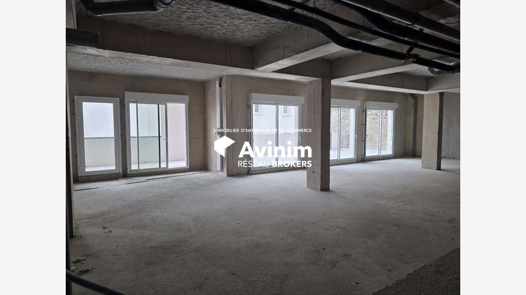 Cède bureaux 95,80m² + Terrasse Clermont-l'Hérault