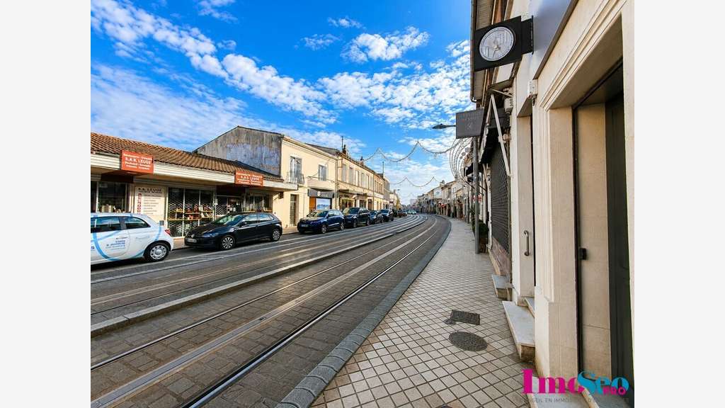 AV bureaux commerciaux 406m² au Bouscat Libération