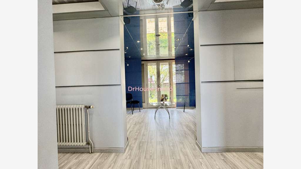 Vente locaux professionnels 190m² en RDC Compiègne