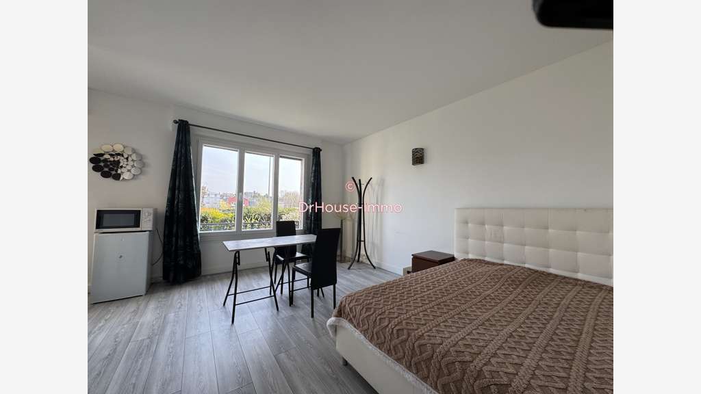 Vente locaux professionnels 190m² en RDC Compiègne