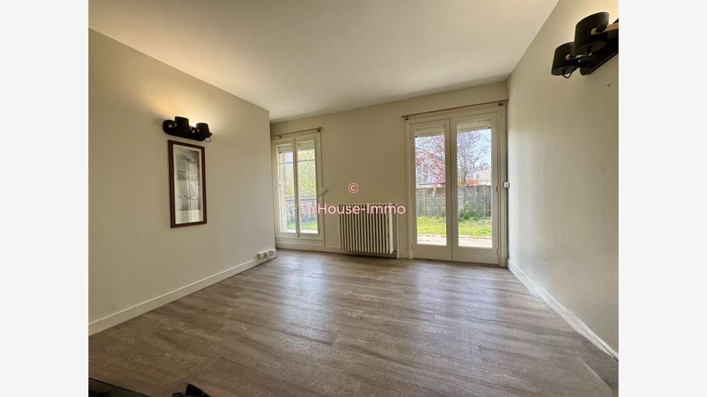 Vente locaux professionnels 190m² en RDC Compiègne