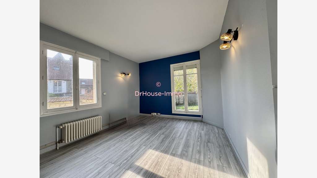 Vente locaux professionnels 190m² en RDC Compiègne