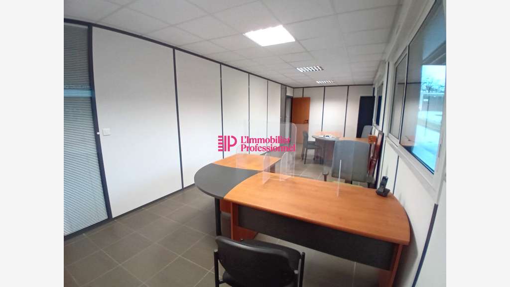 Vente bureau de 290m² en ZAC de Concarneau