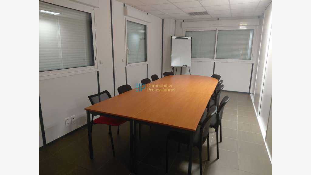 Vente bureau de 290m² en ZAC de Concarneau