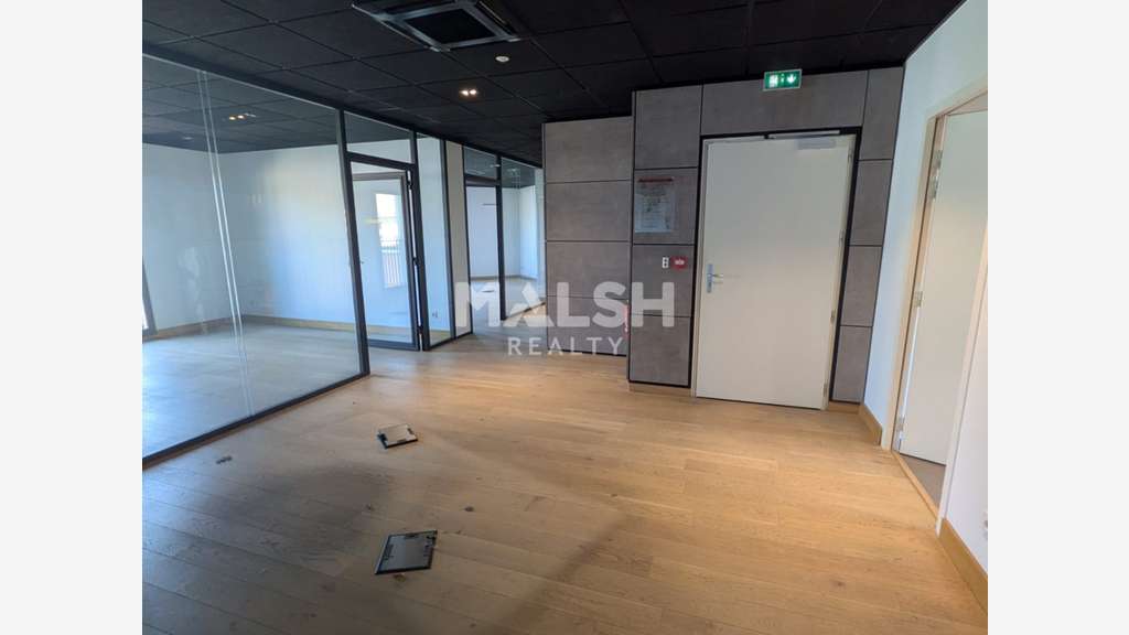 Bureaux à vendre ou à louer 375m² à Condrieu