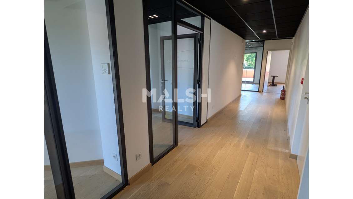 Bureaux à vendre ou à louer 375m² à Condrieu
