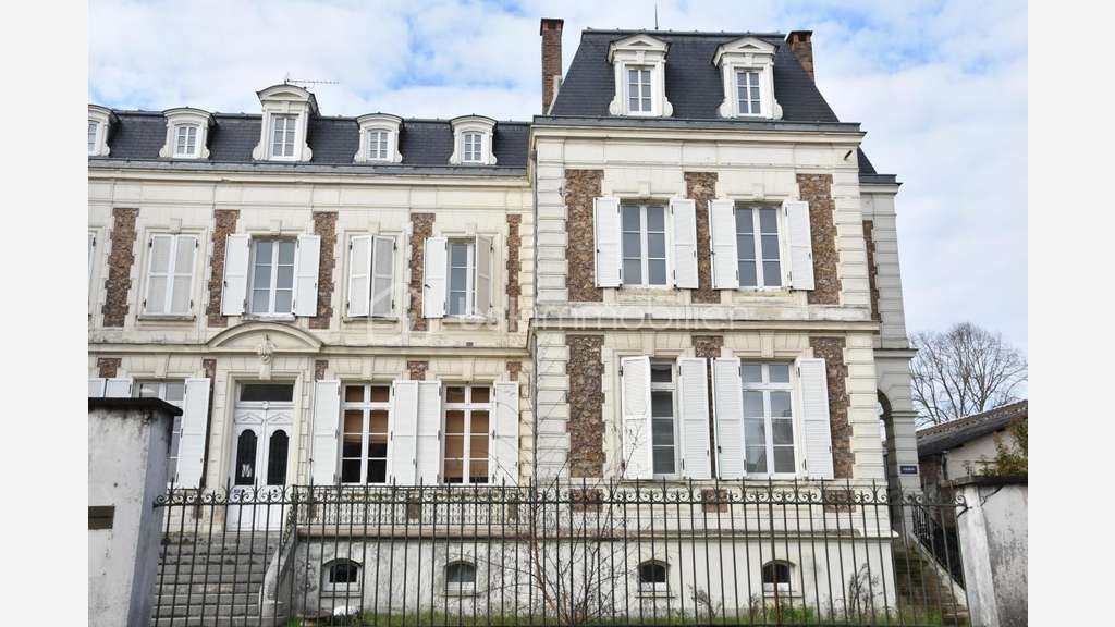 Vente espace bureaux à Corbeil-Essonnes