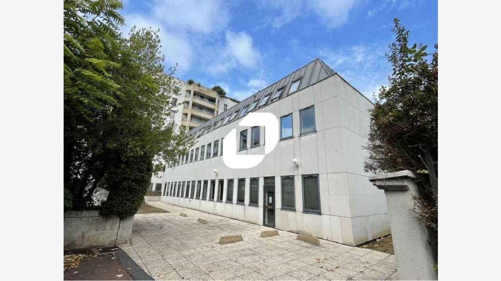 Vente Bureaux 408m² Courbevoie