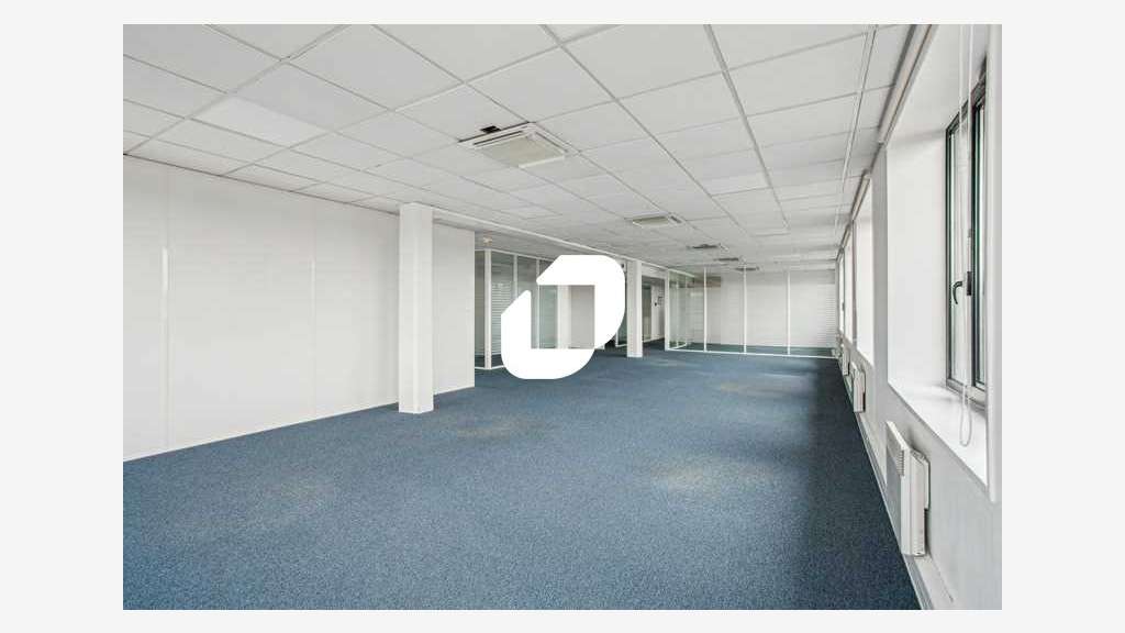Vente Bureaux 223m² Evry courcouronnes