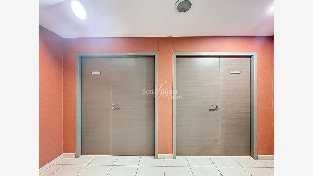 A vendre bureaux de 200m² divisibles à Courrières
