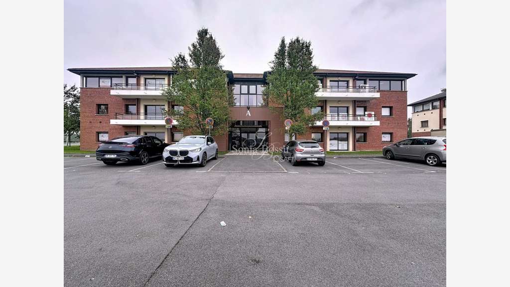 A vendre bureaux de 200m² divisibles à Courrières