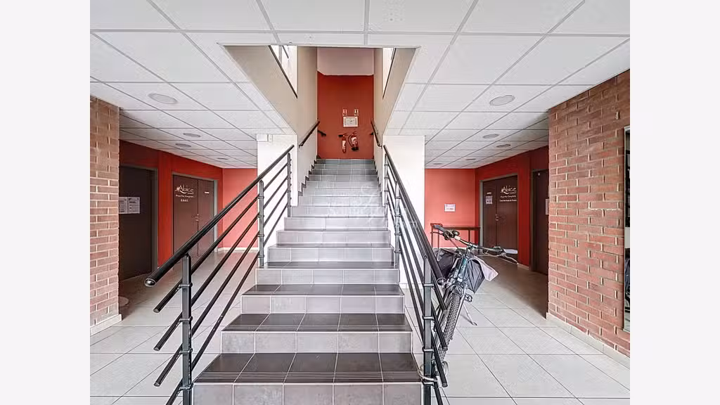 A vendre bureaux de 200m² divisibles à Courrières