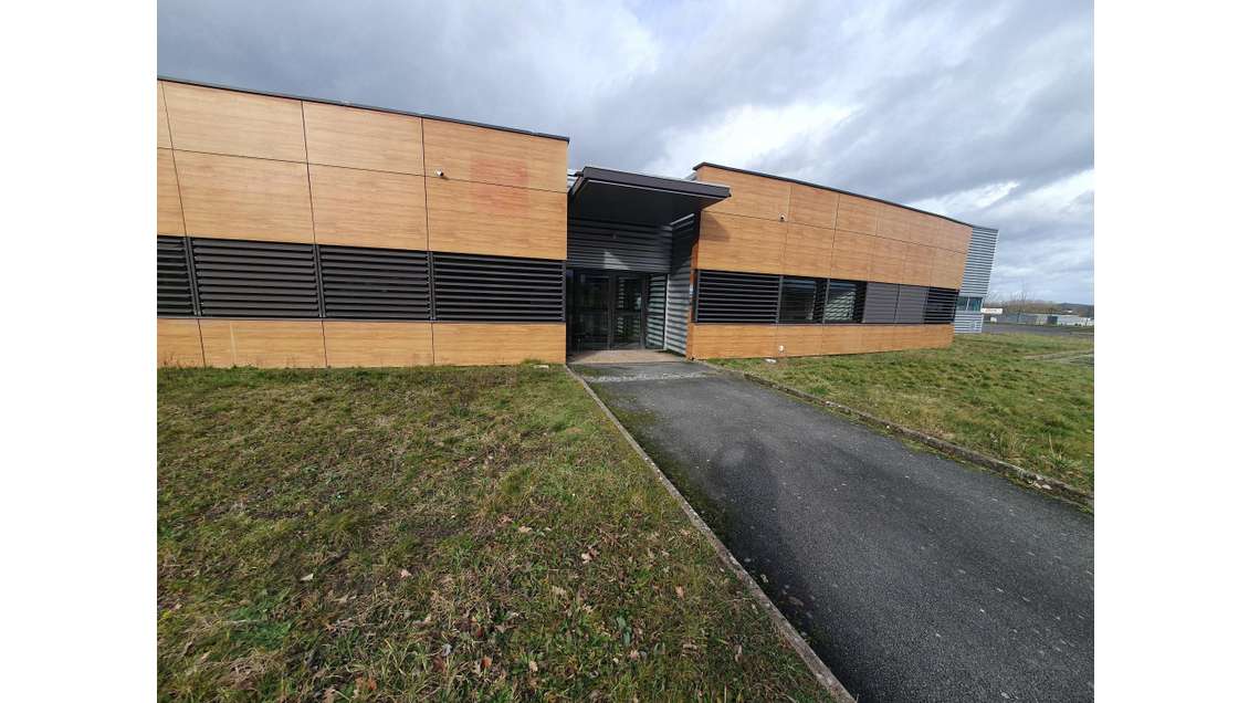 BATIMENTS A USAGE DE BUREAUX