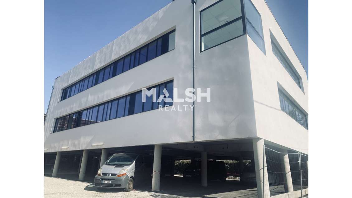 Bureaux à louer ou à vendre 370m² à Dardilly