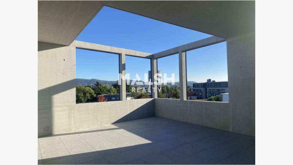 Bureaux à louer ou à vendre 370m² à Dardilly