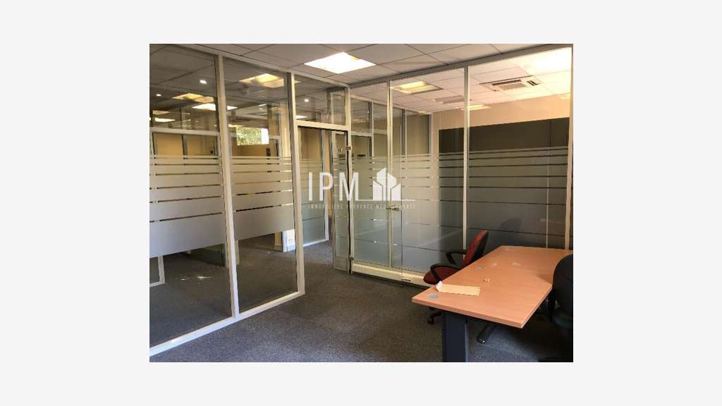Bureaux à vendre de 81m² à Aubagne 13400