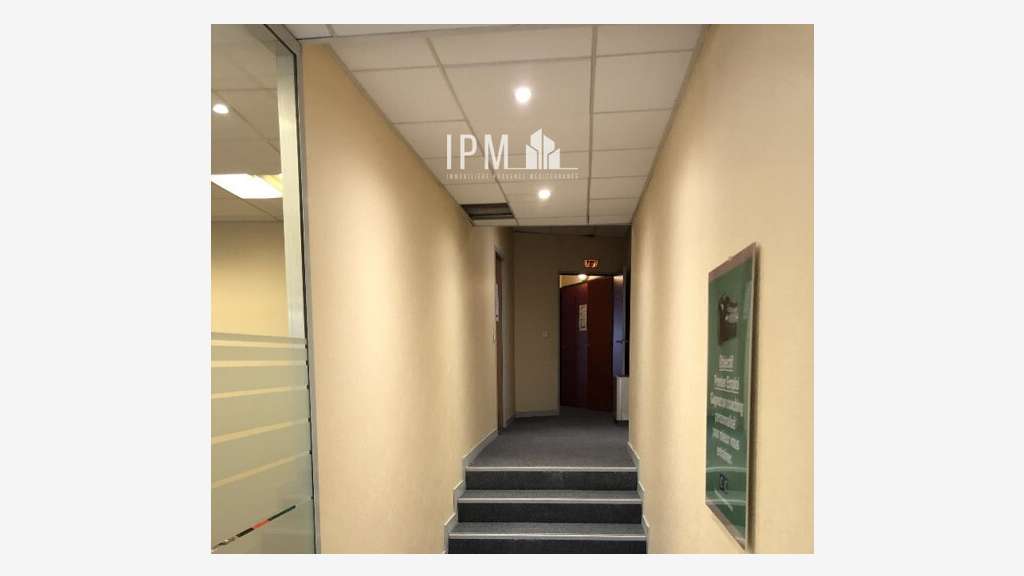 Bureaux à vendre de 81m² à Aubagne 13400