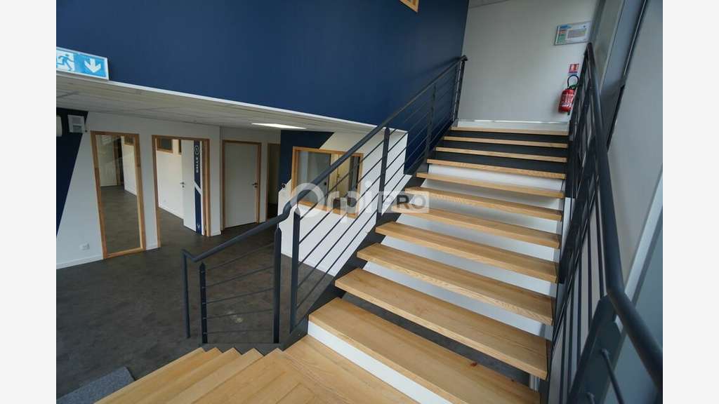 Bureaux 230m² ERP5 refaits à neuf à vendre à Dijon