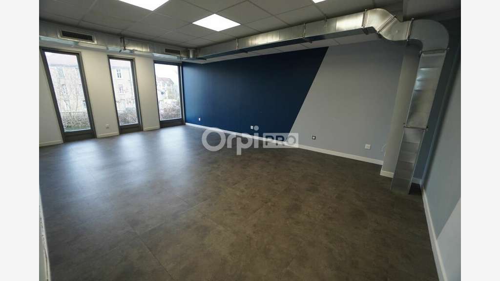 Bureaux 230m² ERP5 refaits à neuf à vendre à Dijon