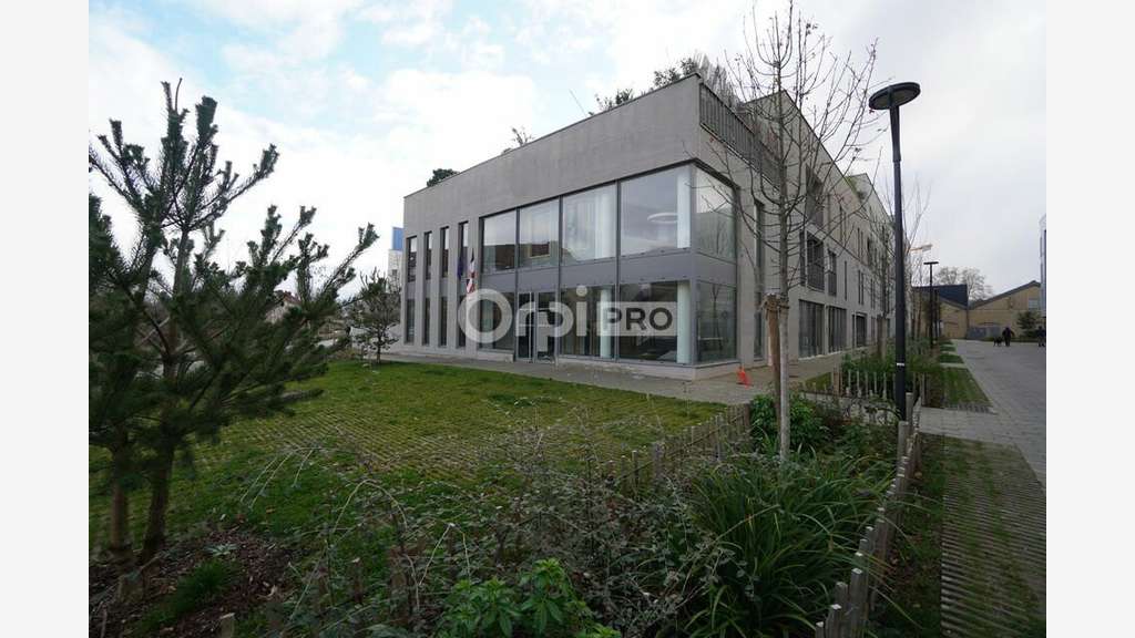 Bureaux 230m² ERP5 refaits à neuf à vendre à Dijon