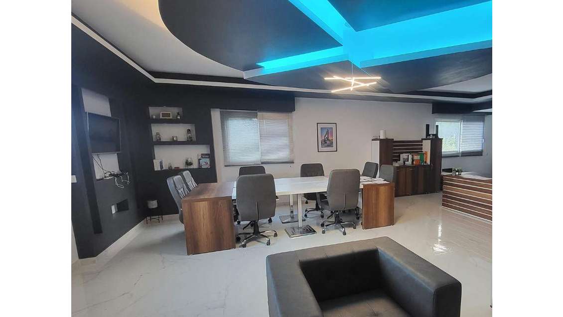 Vente bureaux 78m² R+2 à Draguignan Les Incapis