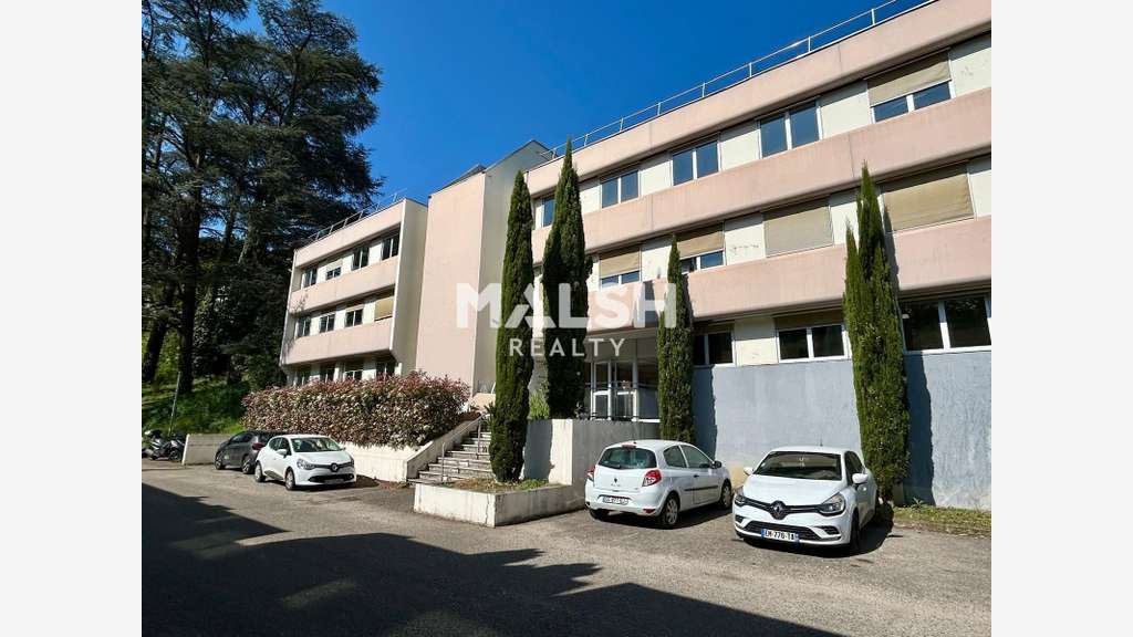 À vendre bureaux 311m² proche A6 à Écully