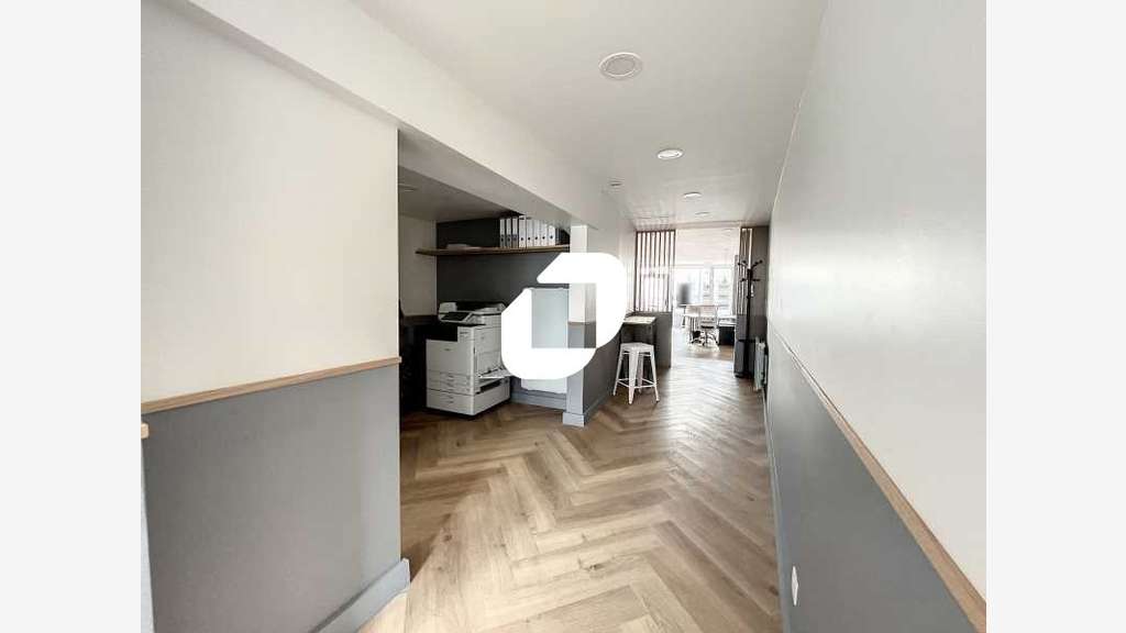 Vente Bureaux 150m² Pontoise