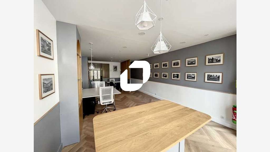 Vente Bureaux 150m² Pontoise